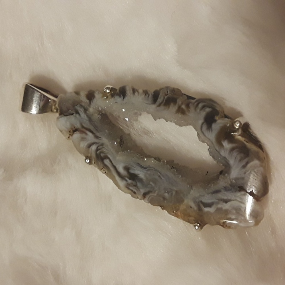 Geode Druzy Agate Slice Pendant .925 Sterling Silver Shimmer White Black Gray - Picture 5 of 11
